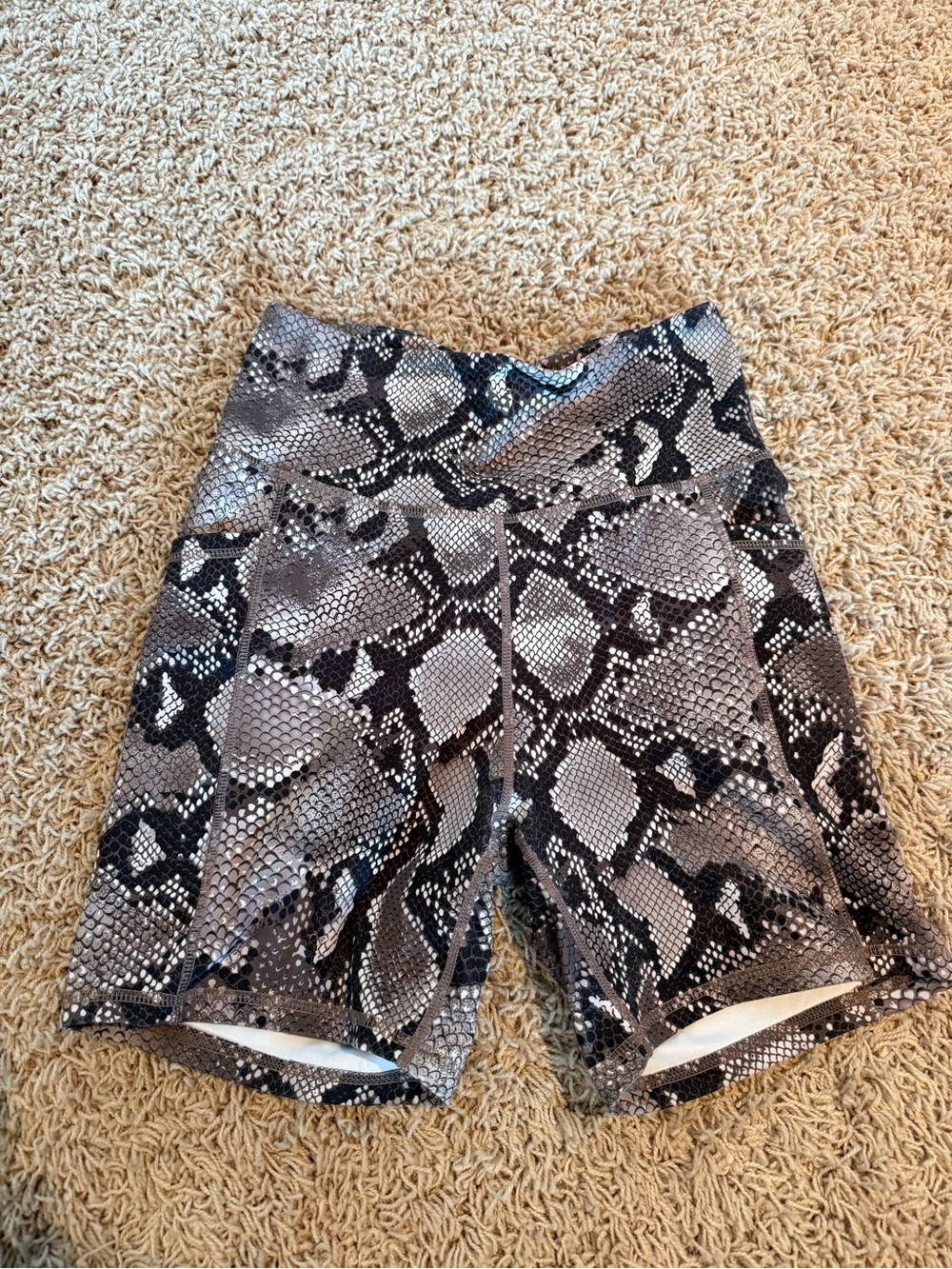 Women's Snake-Print High-Waist Biker Shorts - Gray